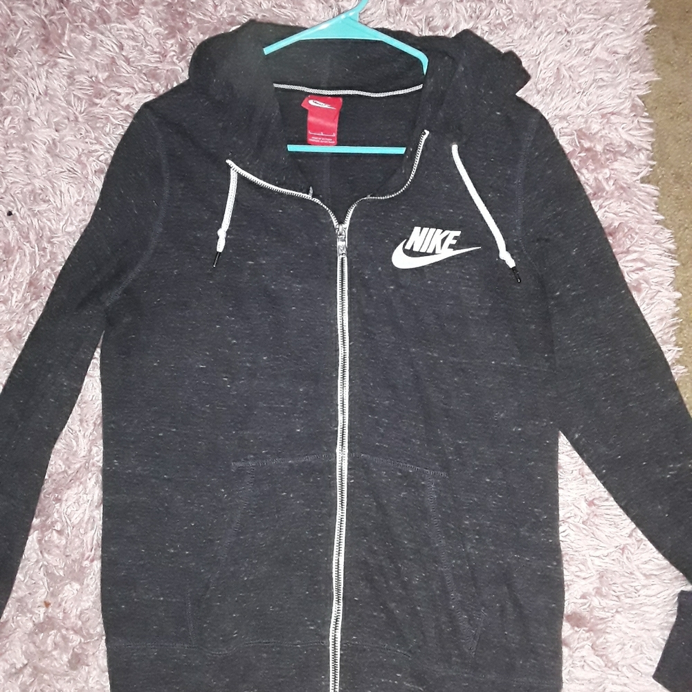 Nike zip up hoodie!!